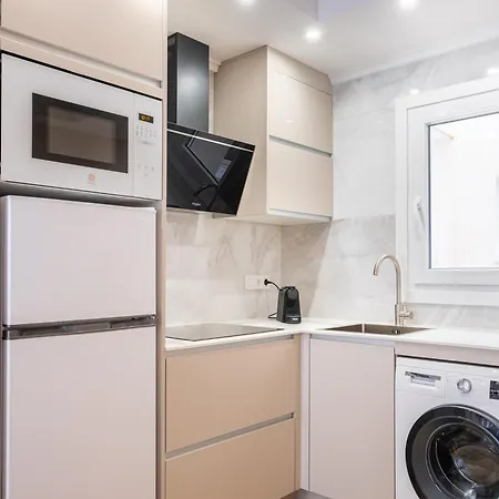 En El Centro A 7 Min Del Mar Appartement *